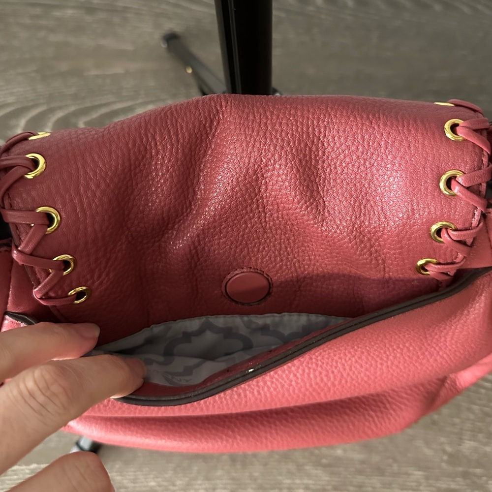 OrYANY Leather Shoulder Bag - Red - Picture 4 of 12